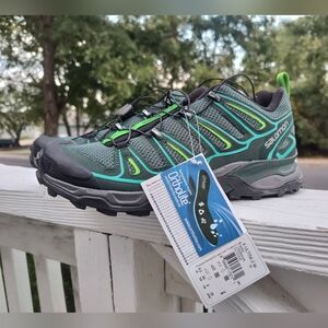 Salomon X-Ultra 2 Low GTX Goretex Womens Navy Blue Mint Green Hiking Boots